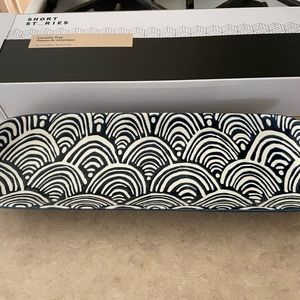 Short Stories Ceramic Tray Navy Blue and White FabFitFun New in Box